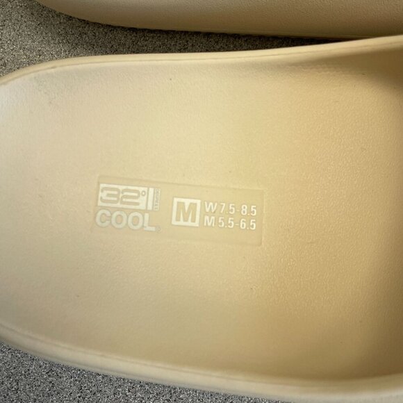 NEW 32 Degrees Women's M 7.5-8.5 Cushion Slide Sandals Cream EVA Ultra Soft - Picture 2 of 7